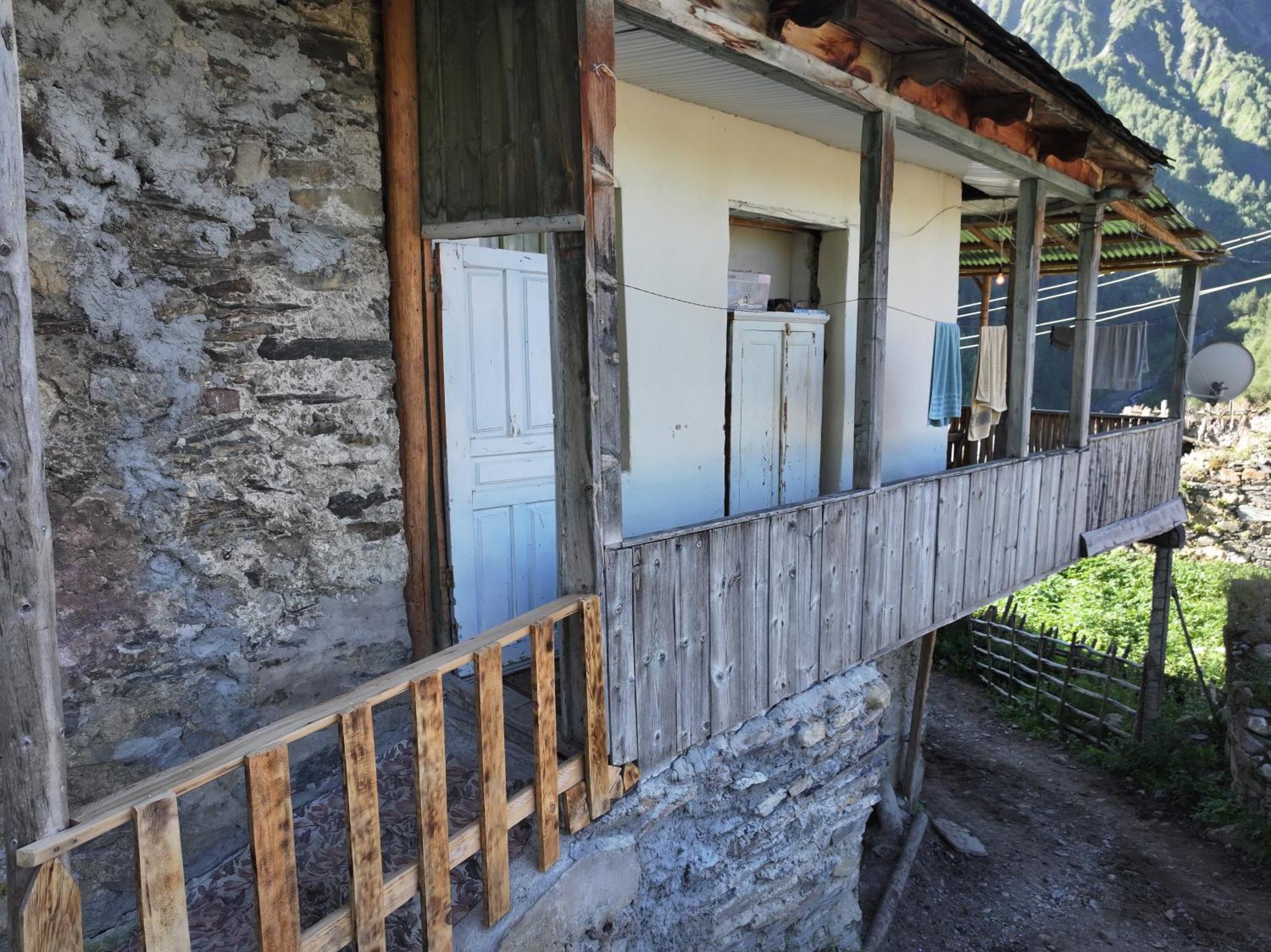 Guest House "Betqil" Adishi Luaran gambar